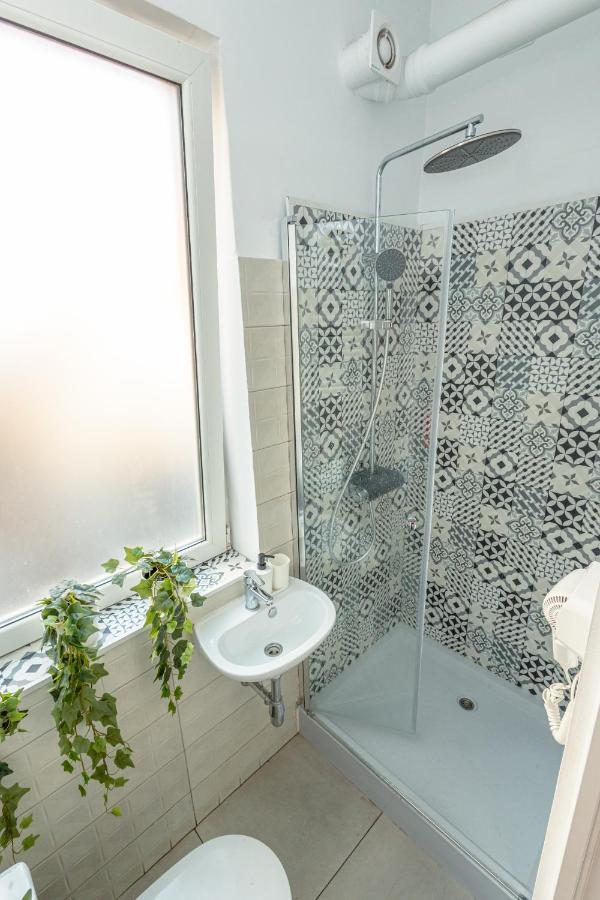 First Hostel Bucur 21 Βουκουρέστι Εξωτερικό φωτογραφία