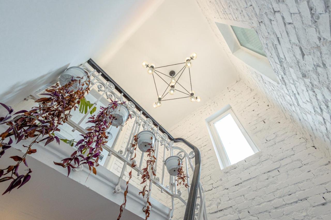 First Hostel Bucur 21 Βουκουρέστι Εξωτερικό φωτογραφία