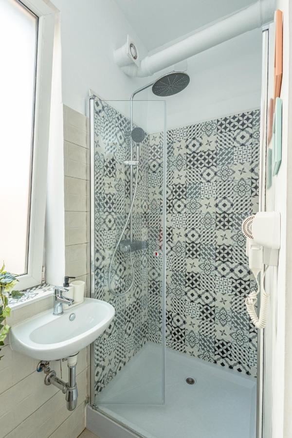 First Hostel Bucur 21 Βουκουρέστι Εξωτερικό φωτογραφία