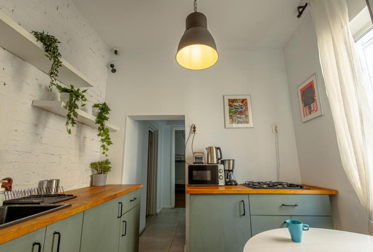 First Hostel Bucur 21 Βουκουρέστι Εξωτερικό φωτογραφία
